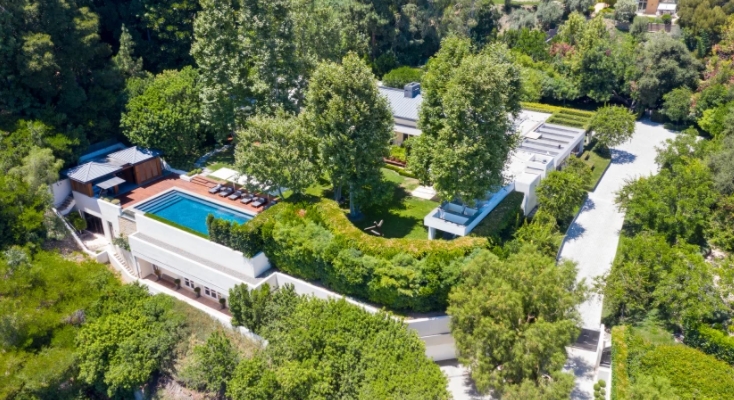 The Outdoors Are Magical at Ryan Seacrest's House
