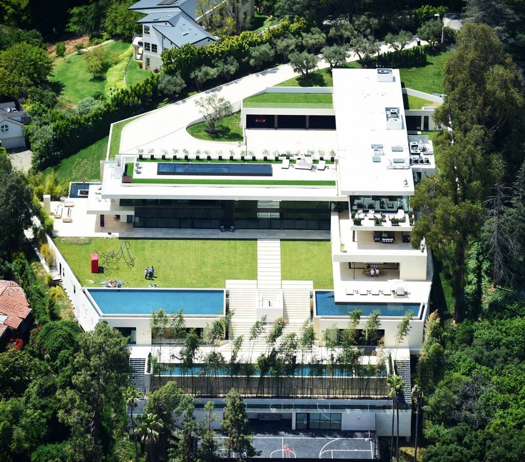 Beyoncé and Jay-Z's Bel Air Home One of the Largest