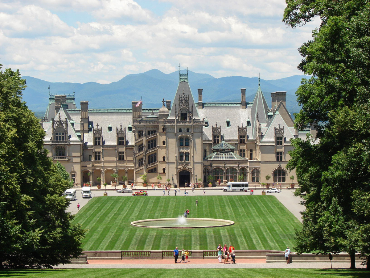 Biltmore Estate - Biggest House in the World That's Also A Museum